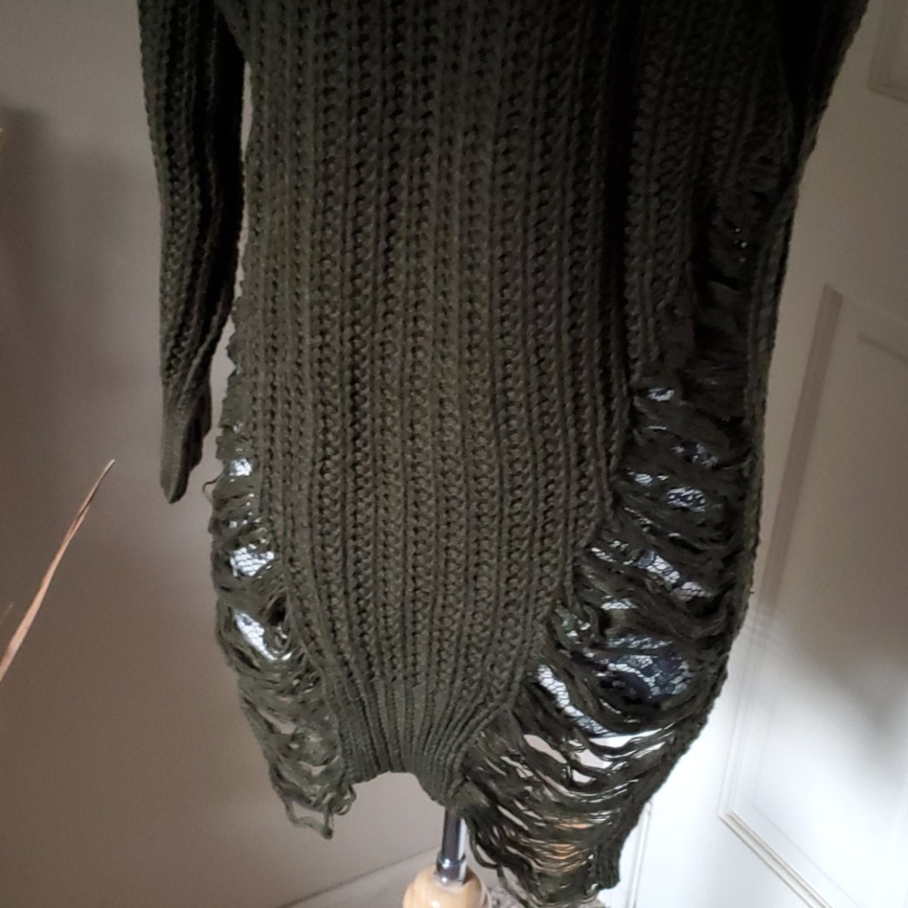 Tic Toc oversized distressed sweater, size S - Picture 4 of 5